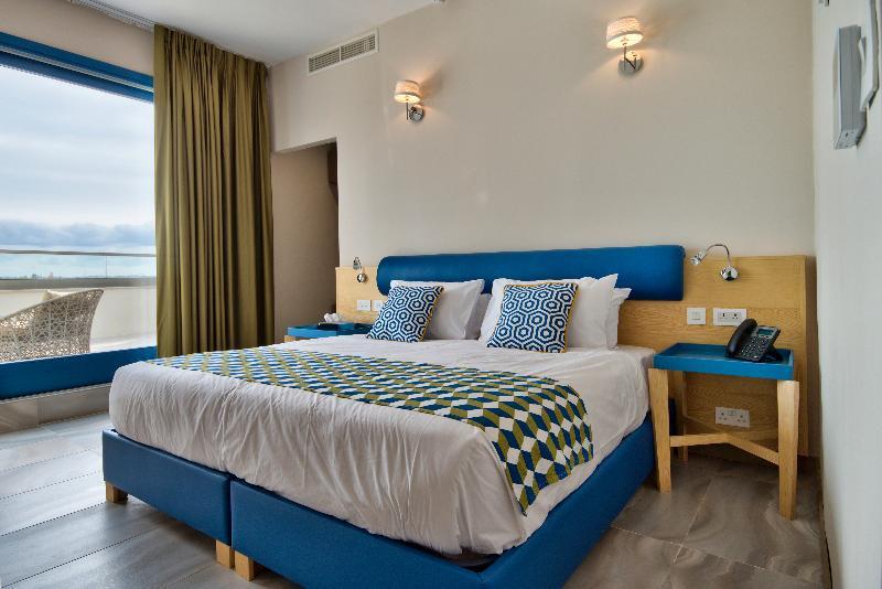The British Suites Валета Екстериор снимка
